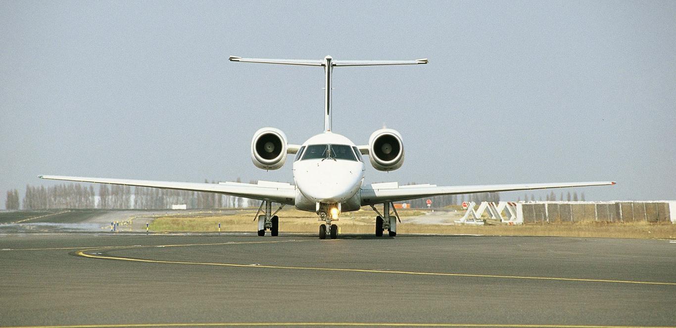 ERJ-135